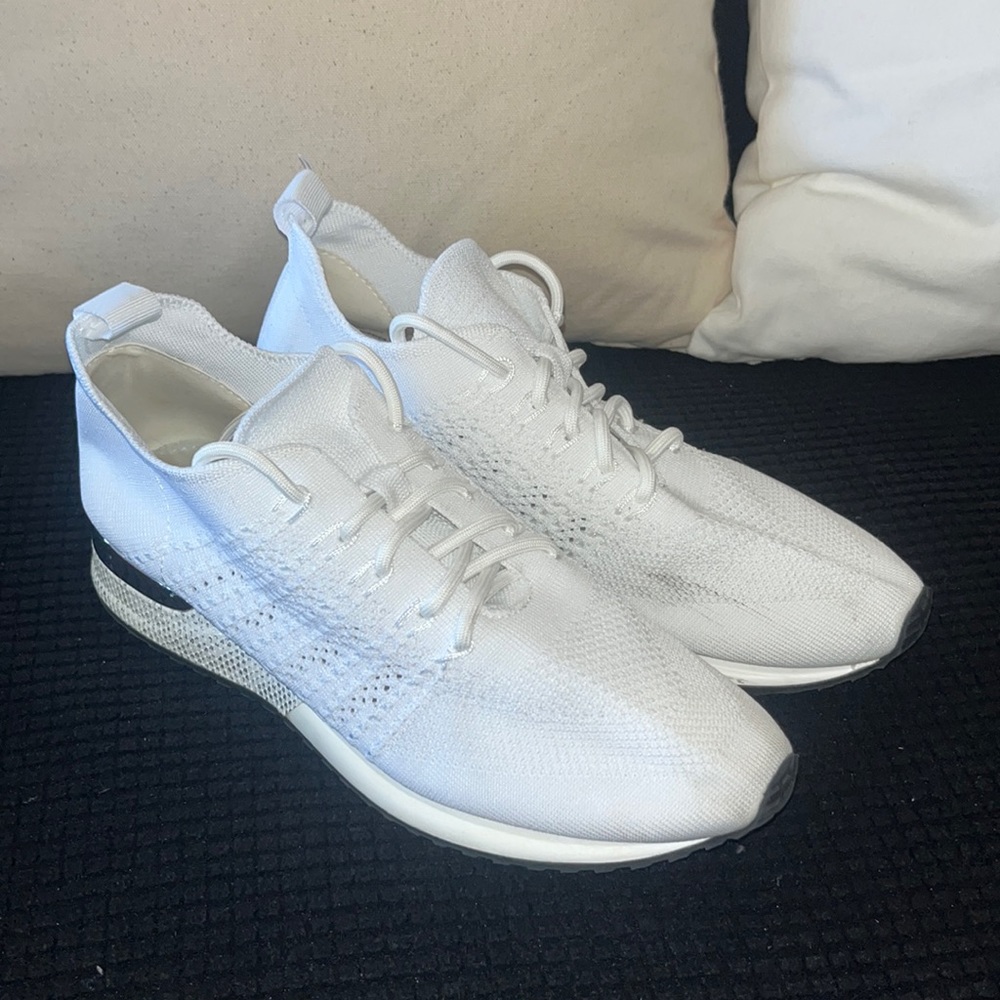 14th & Union White Casual Sneakers 👟